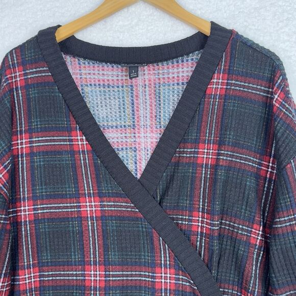 Torrid Plus 1X Plaid Waffle Knit Surplice V-Neck Top Red Black‎ Long Sleeve - Picture 3 of 12